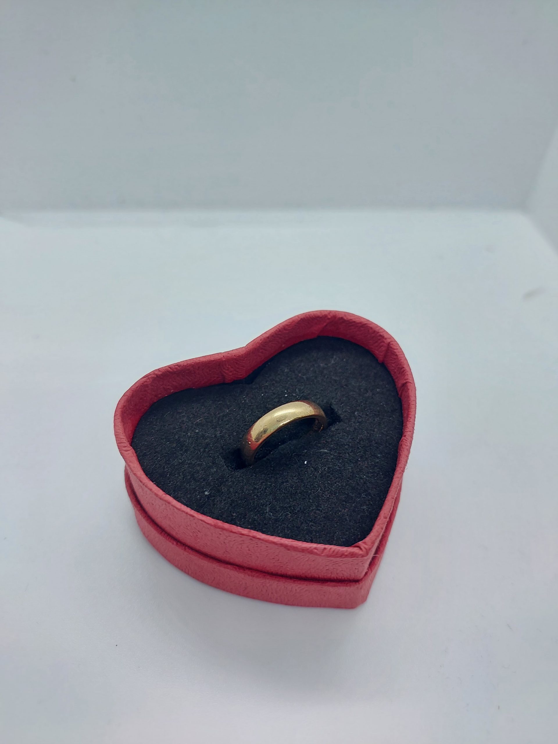 Gold Wedding Ring 375
