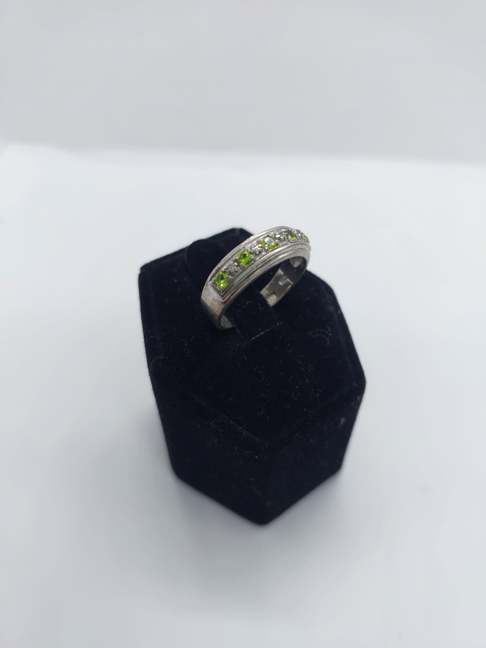 Silver 925 Ring 5 Small Green Stone