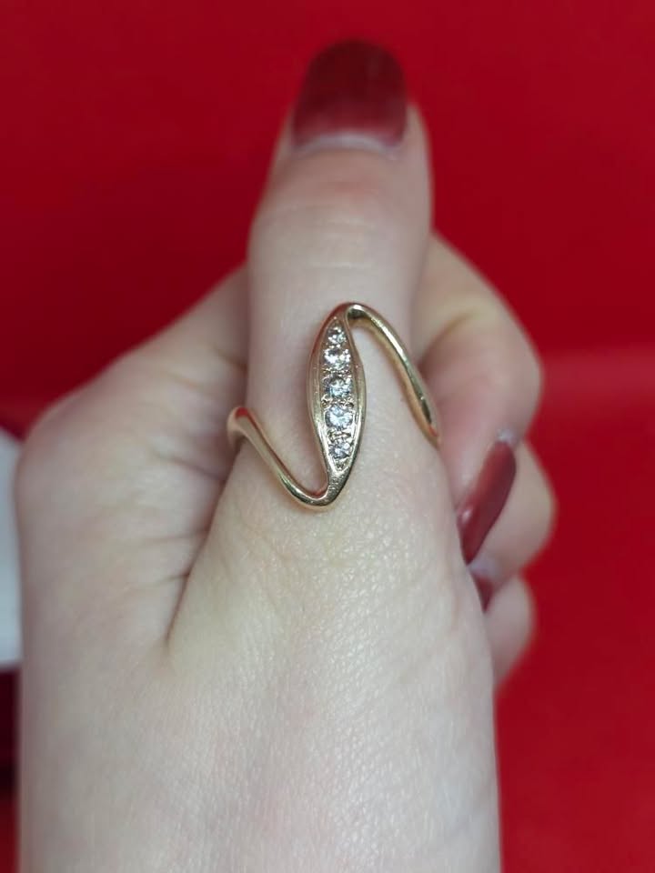+Elegant 9k Gold Diamond Ring with 0.33 carats of sparkling diamonds 6,6 gramm - Image 5