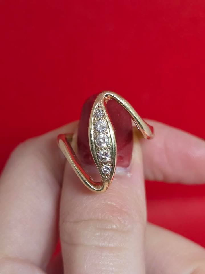 +Elegant 9k Gold Diamond Ring with 0.33 carats of sparkling diamonds 6,6 gramm - Image 10