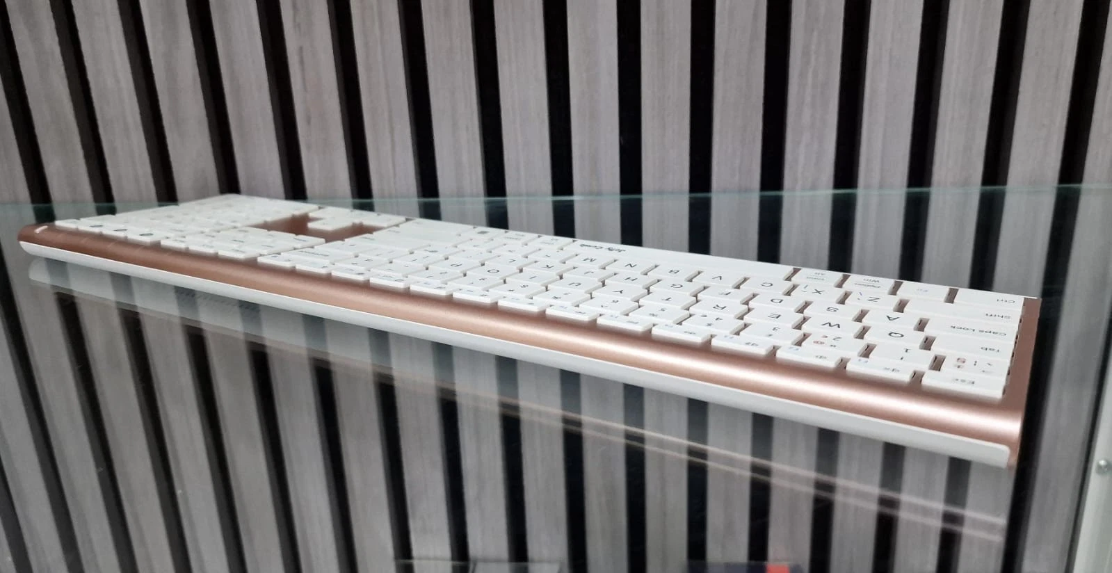 +Jelly Comb Metal Bluetooth Keyboard Rechargeable, Multi-Device, Rose Gold