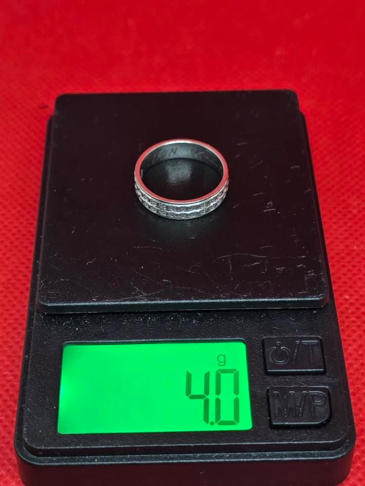 +White gold band 4g cluster dimond - Image 5
